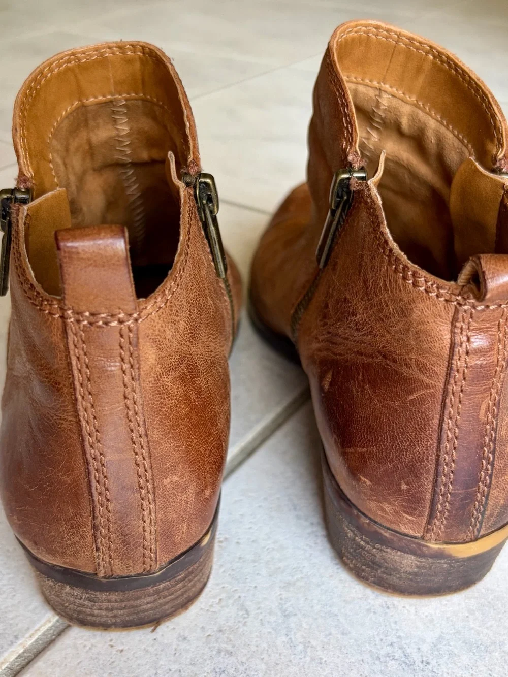 Lucky Brand Brown Distressed Leather Ankle Boots Booties Size 9M / EU 40